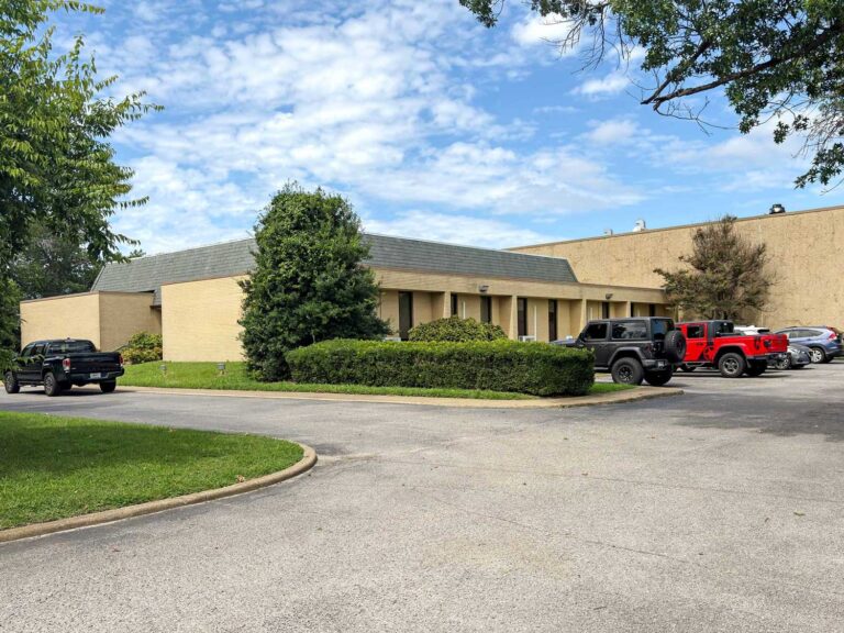 exterior1_4590-Village-Avenue_4x3